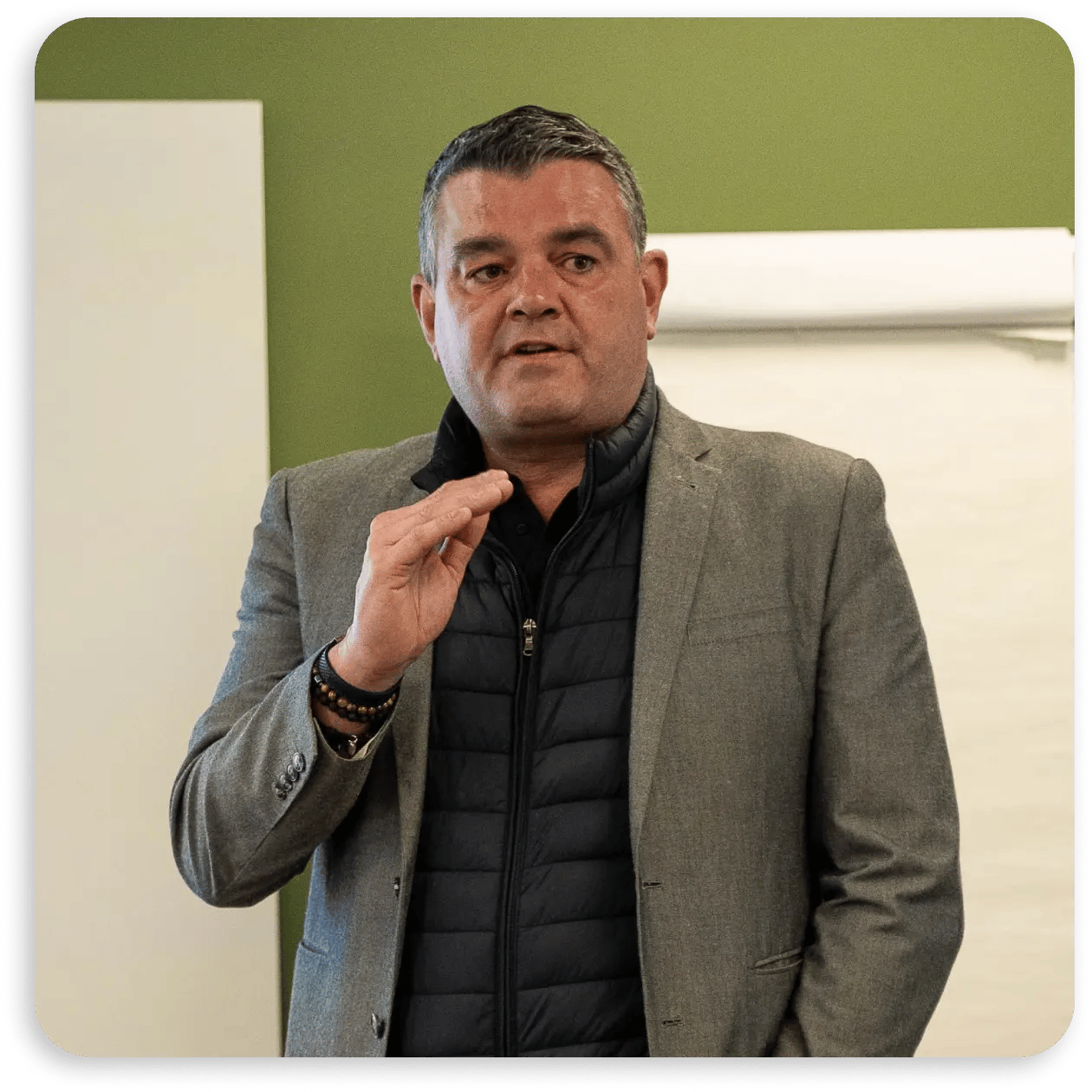 AI Accelerator - Accordian 1 - IMG-01@1x